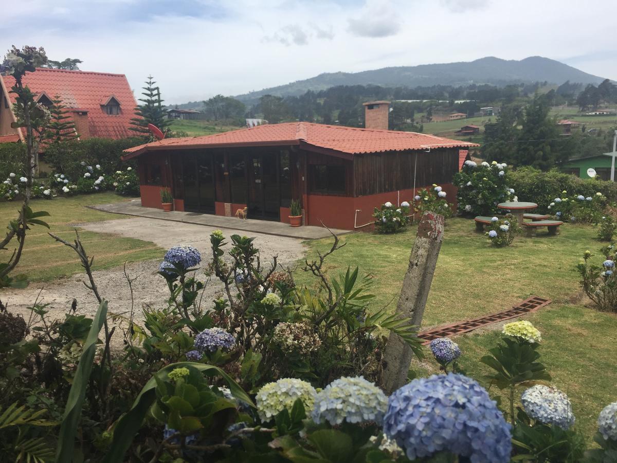 Hotel Chalets Los Volcanes Fraijanes Eksteriør billede